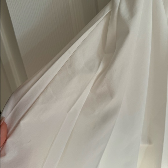 [SOLD] TNA TnAction white tennis skirt with shorts (M) 🎾🤍 - Picture 7 of 8